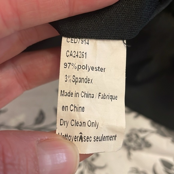 Soft, silky, flattering LBD - Picture 8 of 8